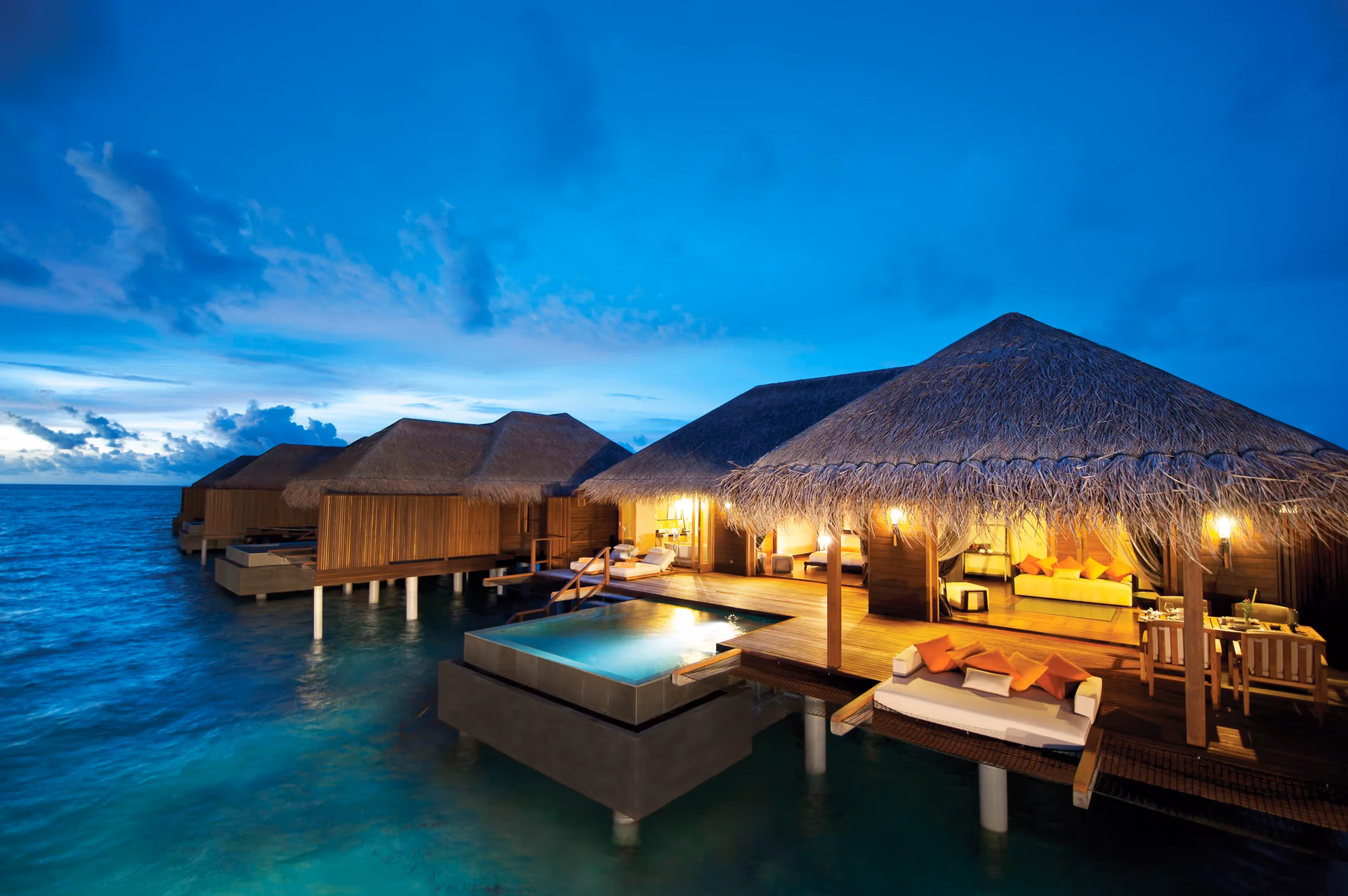 Sunset Ocean Suite with Pool