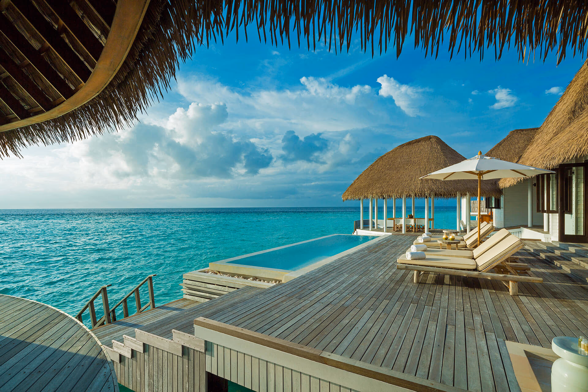 COMO Villa (2-Bedroom Overwater)