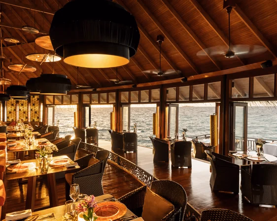 Jing Bar & Wine Cellar