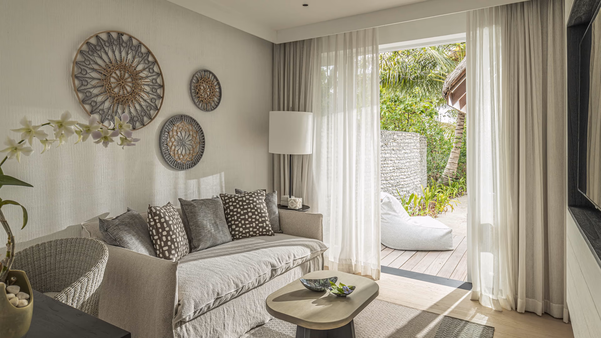 Family Beach Villa with Pool