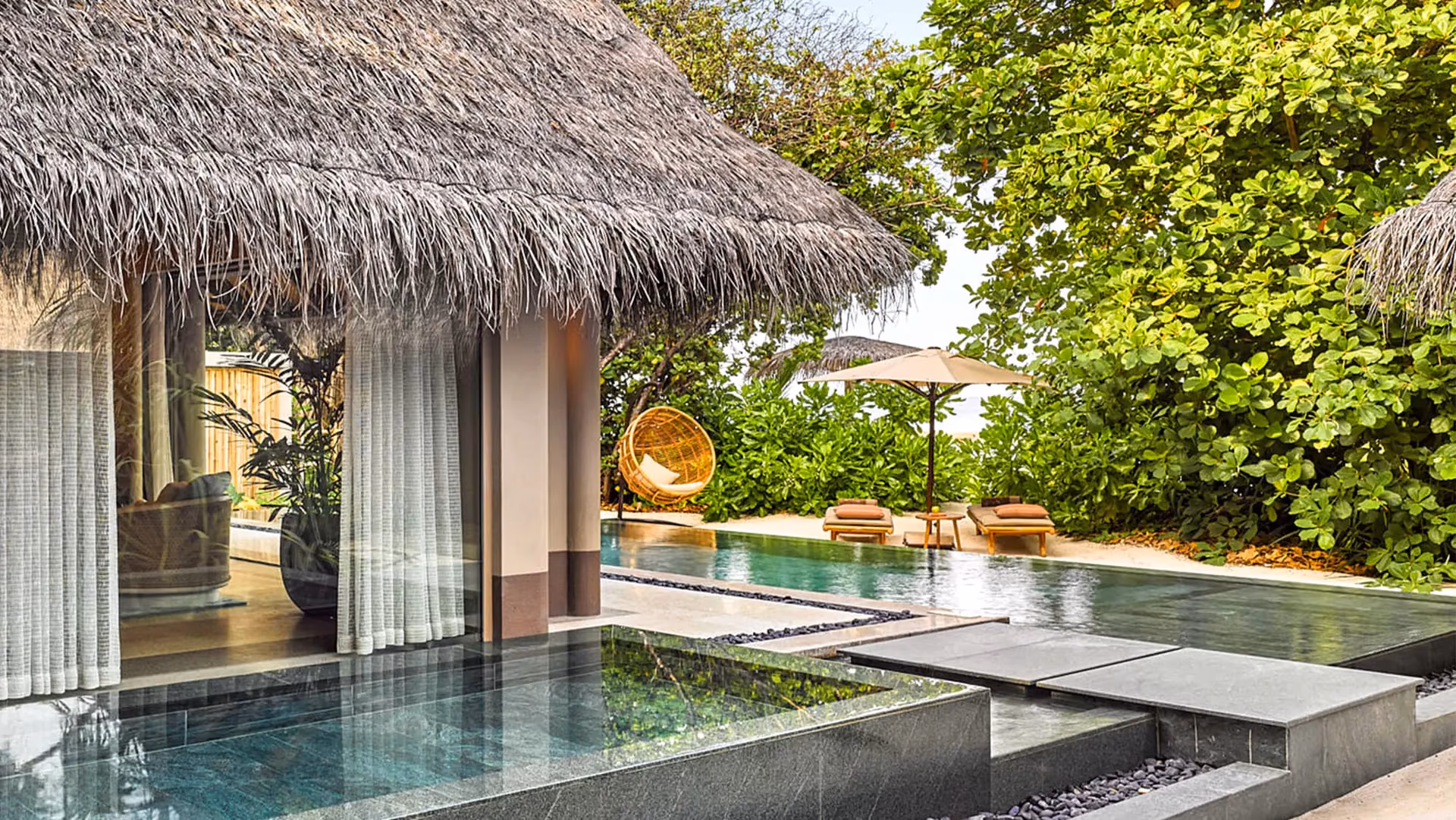 Beach Villa with Pool