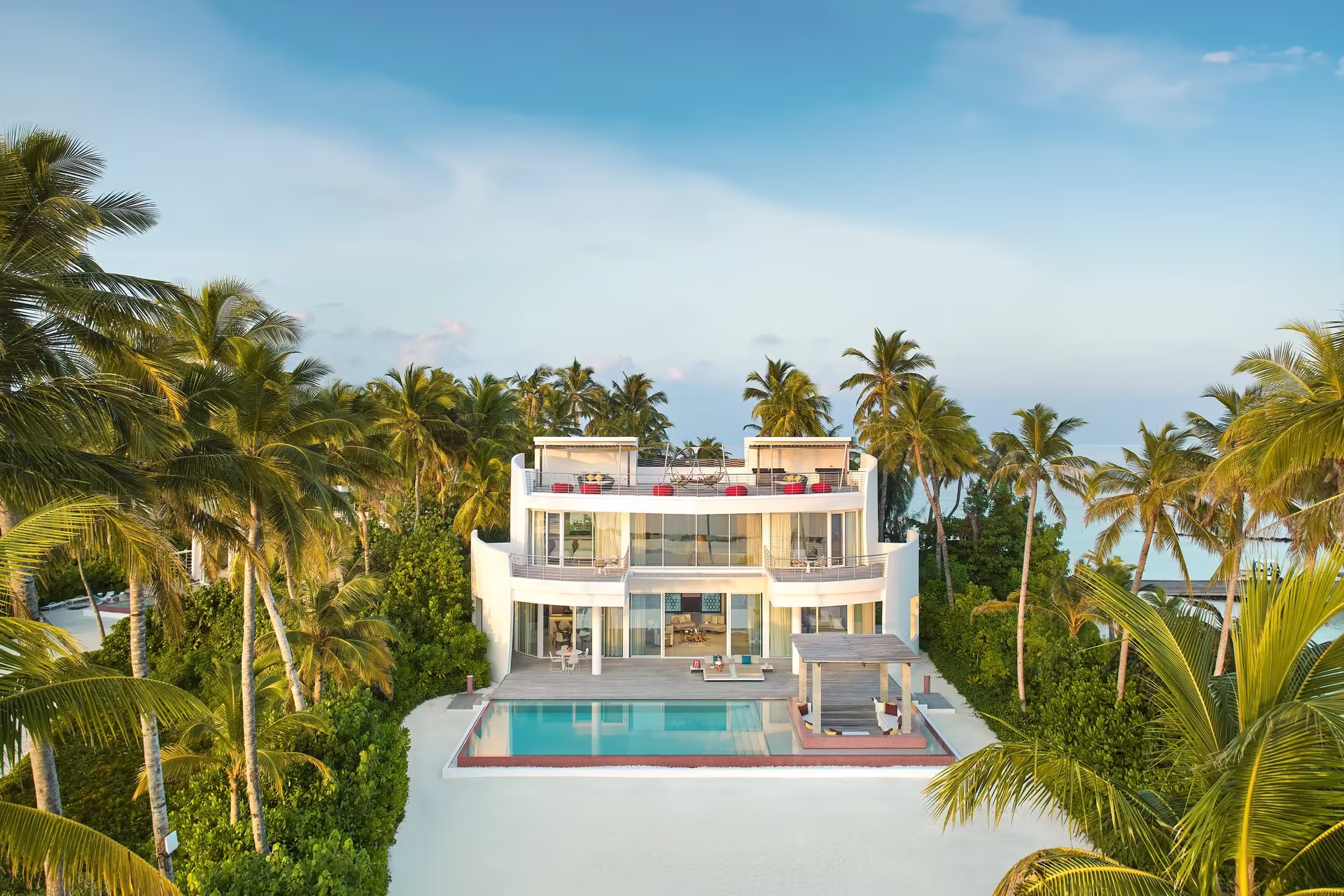 Three Bedroom Olhahali Beach Retreat with Pool