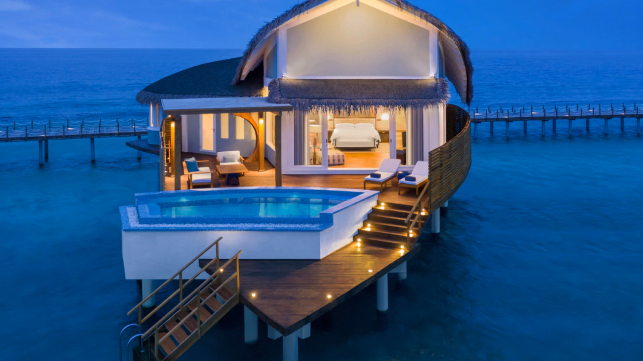Overwater Pool Villa – Sunrise