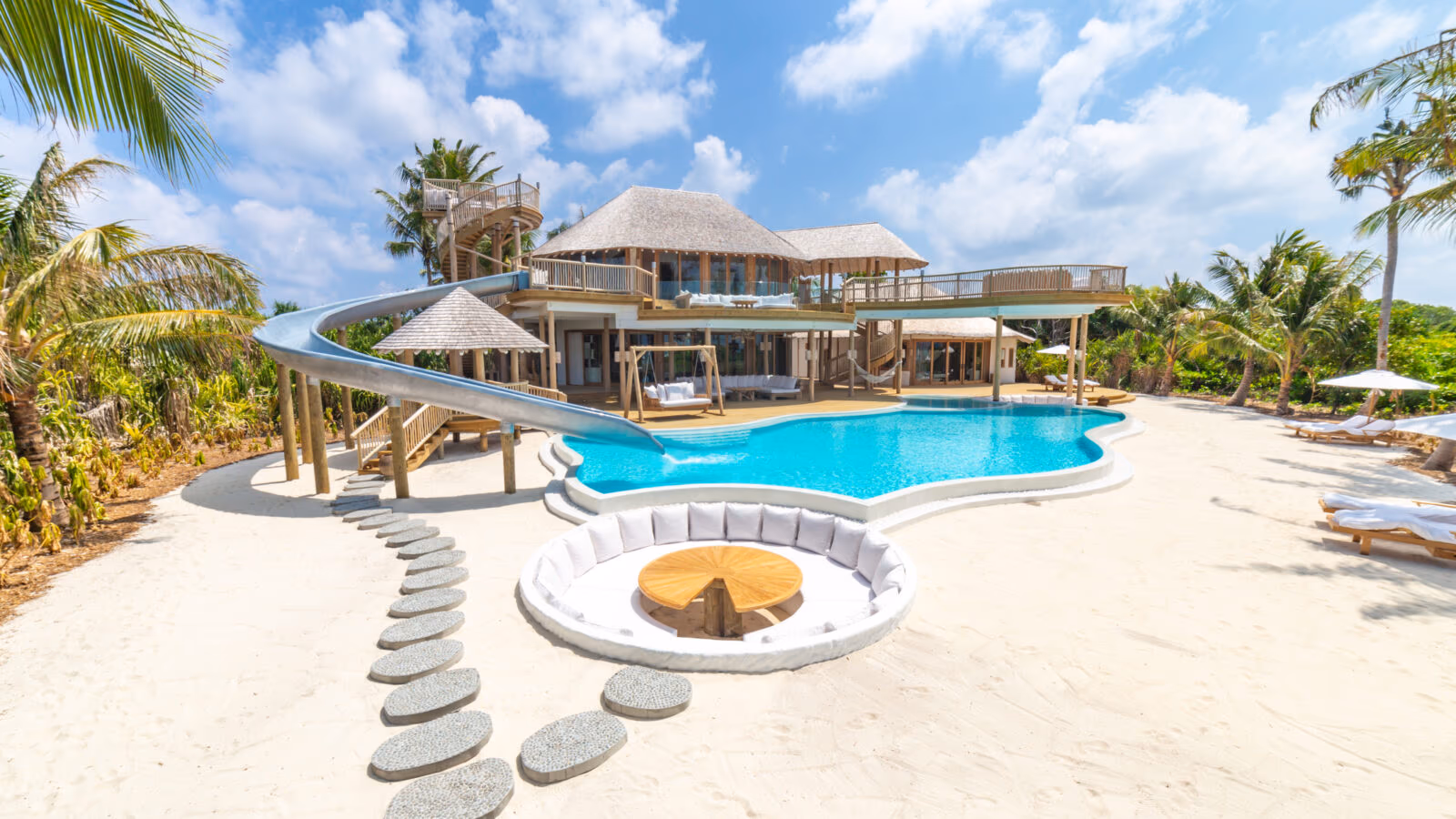 3 Bedroom Island Reserve with Slide