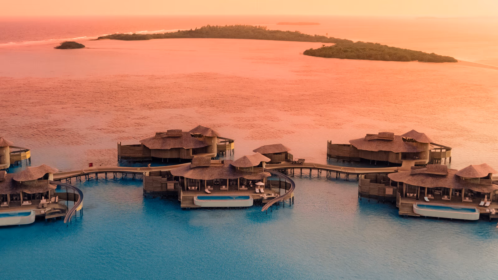 1 Bedroom Sunset Water Retreat with Slide