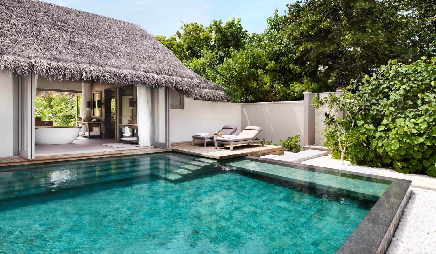 One Bedroom Beach Pool Residence