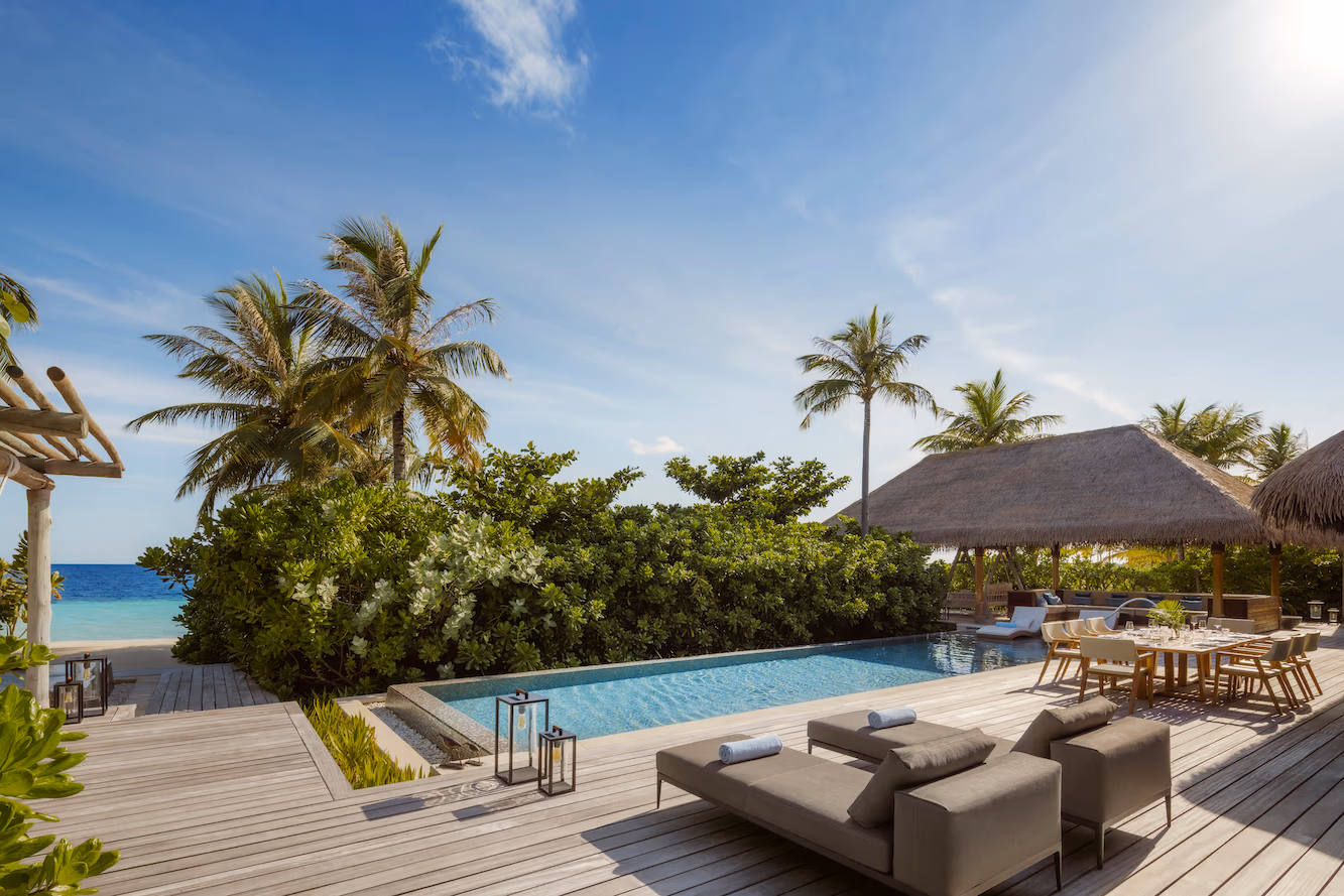Grand Beach Villa with Pool